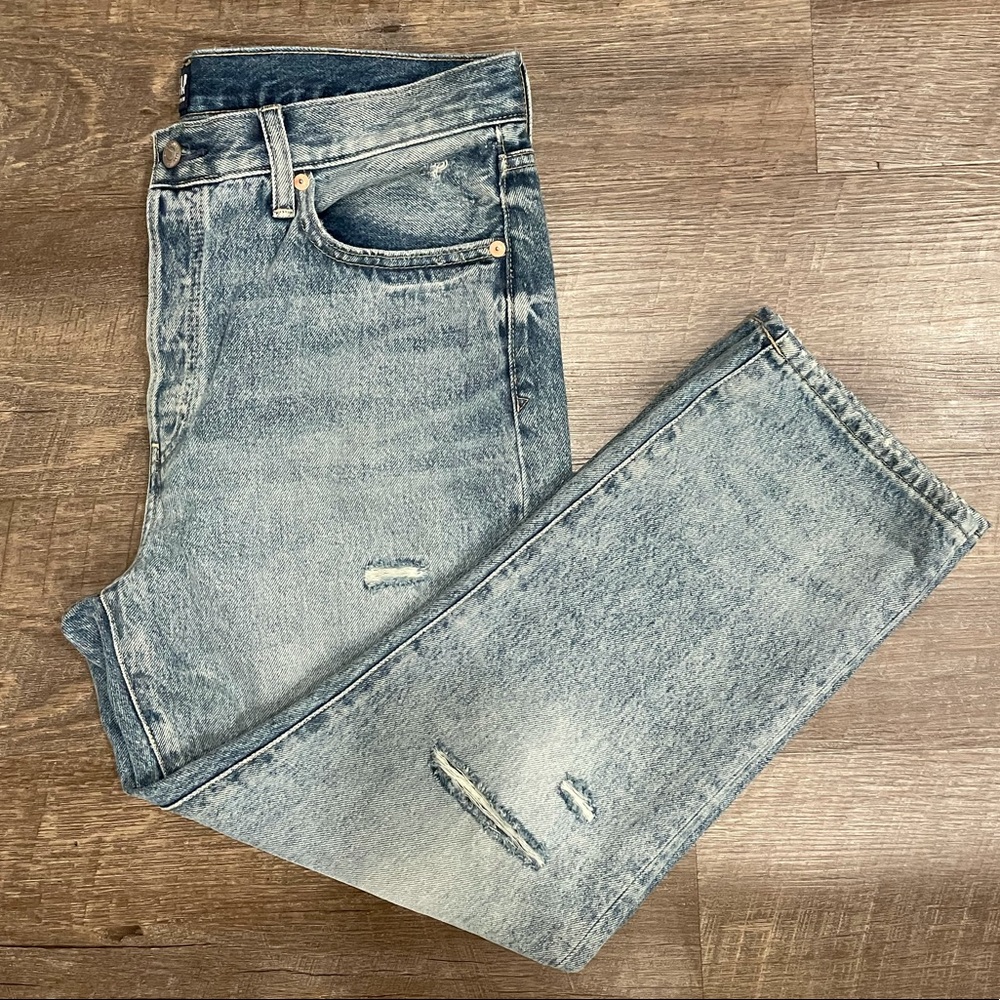 GAP Distressed Boyfriend Jeans NWOT